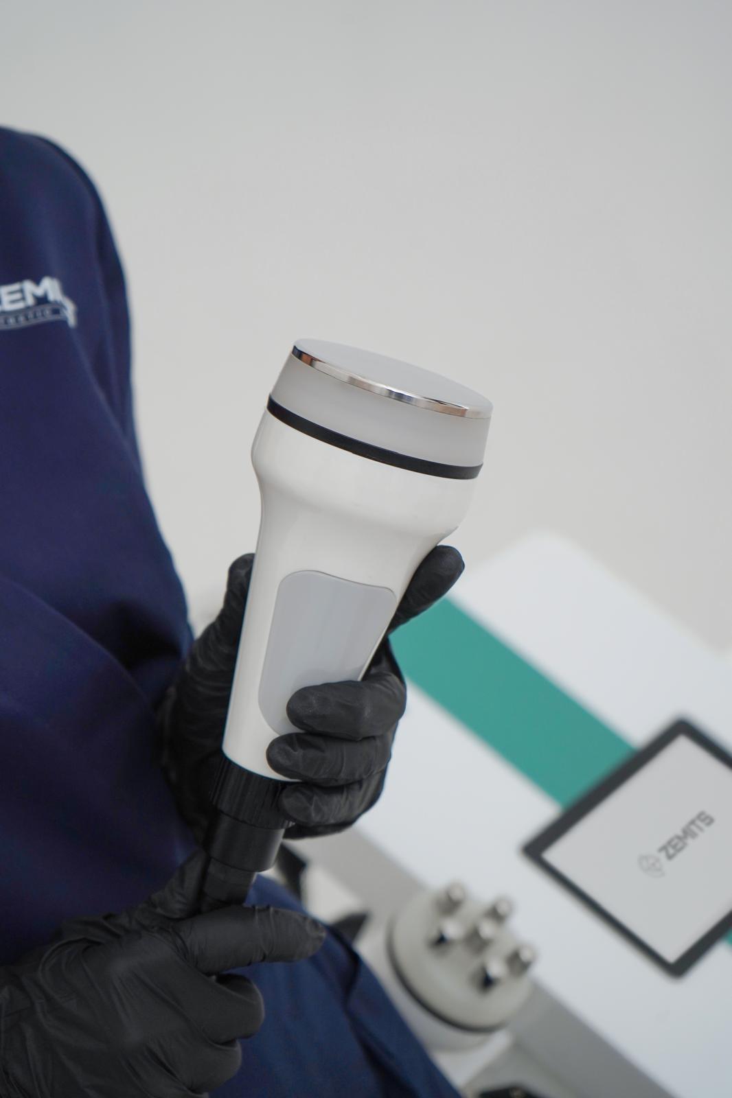 Ultrasonic cavitation treatment equipment